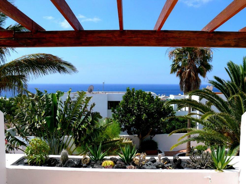 Apartamentos Tamarindos Puerto del Carmen  Bagian luar foto